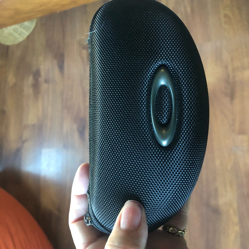 Oakley sunglass case